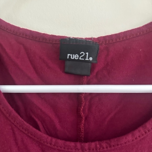 FREE RUE21 Tank Top - Picture 3 of 3